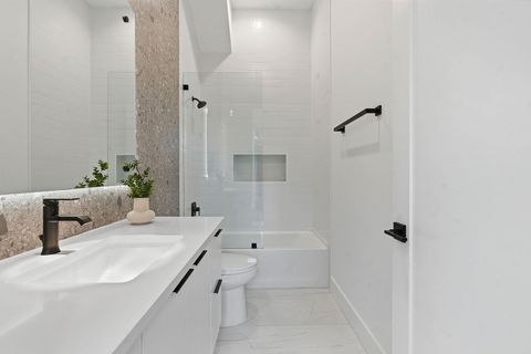 Tiny photo for 610 Amesbury LN #A, Austin, TX 78752 (MLS # 3035702)