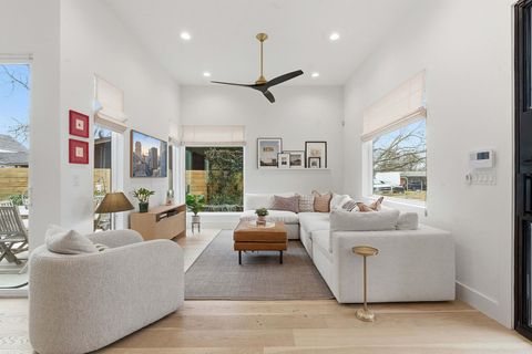 Tiny photo for 610 Amesbury LN #A, Austin, TX 78752 (MLS # 3035702)