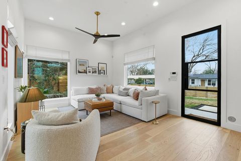 Tiny photo for 610 Amesbury LN #A, Austin, TX 78752 (MLS # 3035702)