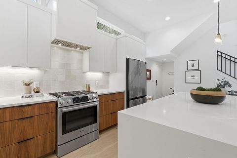 Tiny photo for 610 Amesbury LN #A, Austin, TX 78752 (MLS # 3035702)