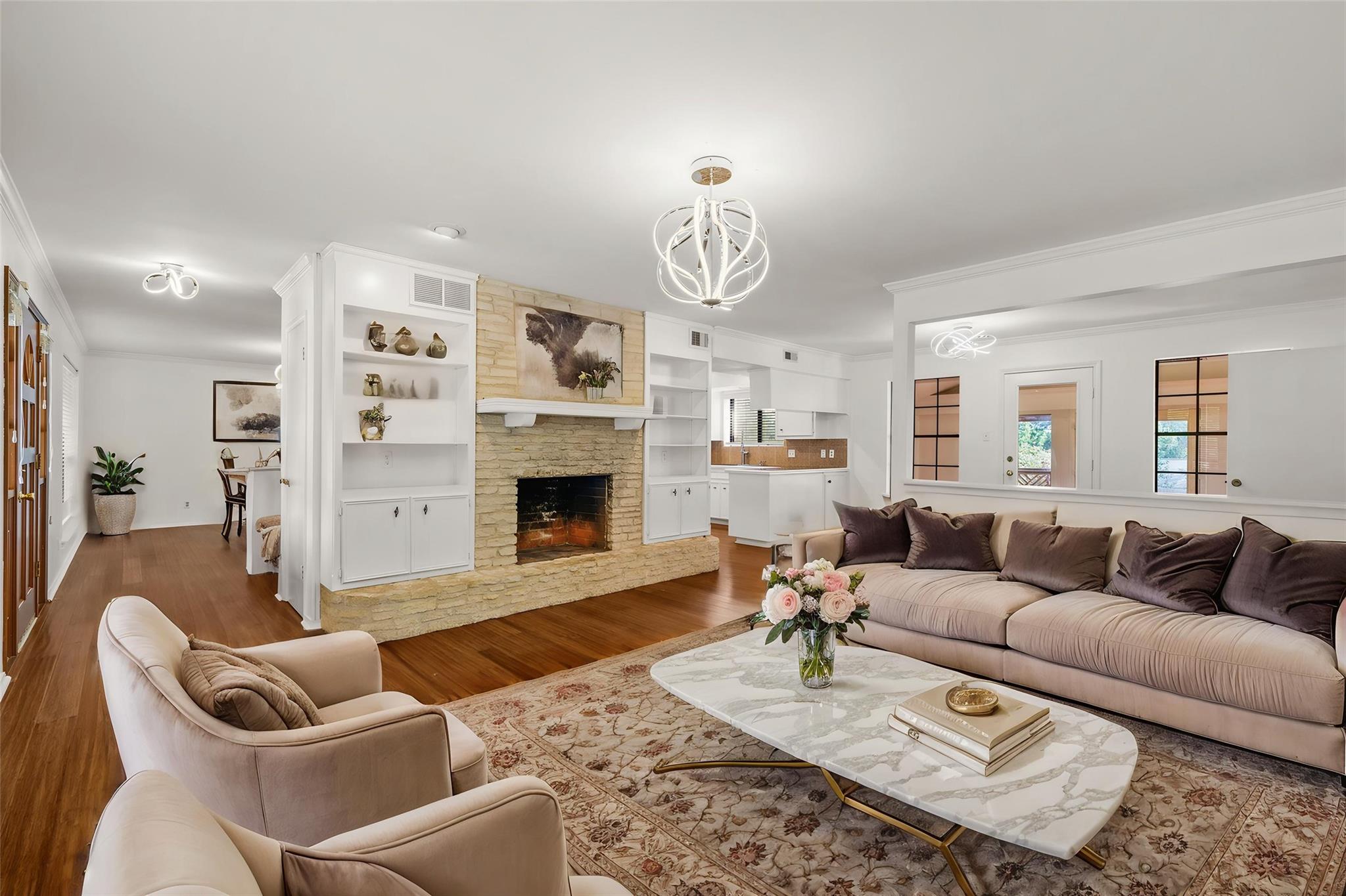 13307 Broadmeade Ave