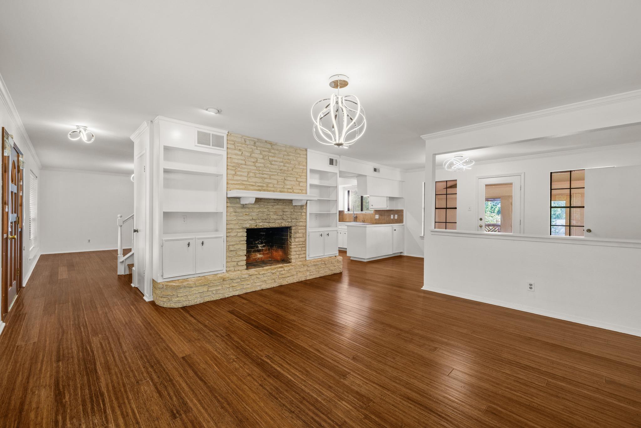 13307 Broadmeade Ave