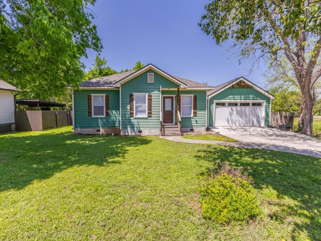 Photo of 1010 Gravel ST, San Marcos, TX 78666 (MLS # 8414185)