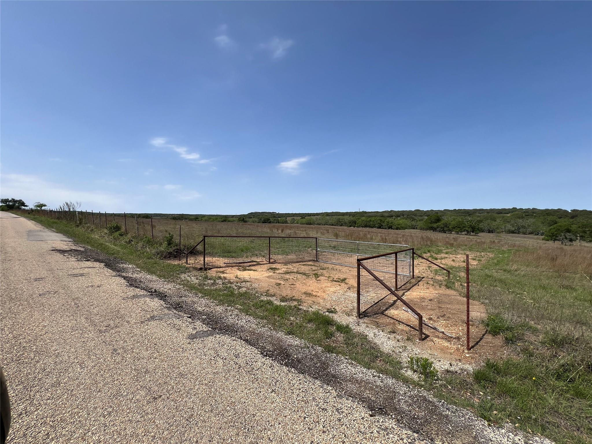 2132 Schumann RD