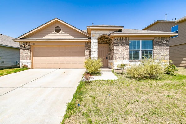 15008 CUSTIS LN, AUSTIN, TX 78725 - Image 6e353e9c7c8f0184e4a94b0f1f1eb596/165391527