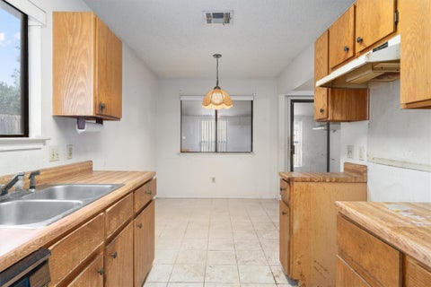 Tiny photo for 2614 Aylesbury LN, Austin, TX 78745 (MLS # 7064287)