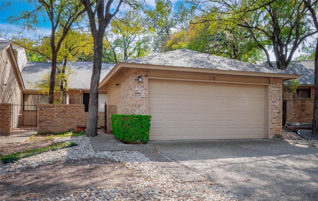 Photo for 7211 Lakewood DR #E118, Austin, TX 78750 (MLS # 8132114)