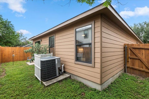 Tiny photo for 8913 Wiley WAY, Austin, TX 78747 (MLS # 3101593)