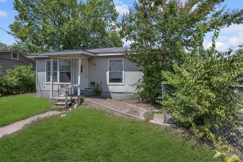 Tiny photo for 908 Vargas RD, Austin, TX 78741 (MLS # 7610364)