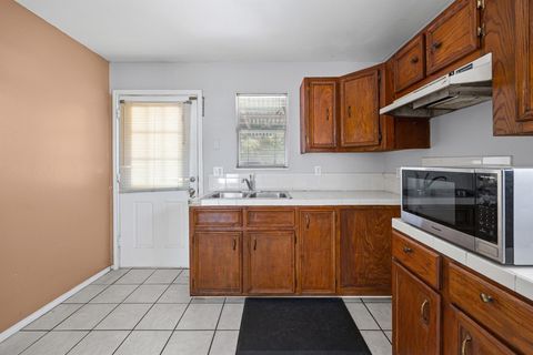 Tiny photo for 908 Vargas RD, Austin, TX 78741 (MLS # 7610364)