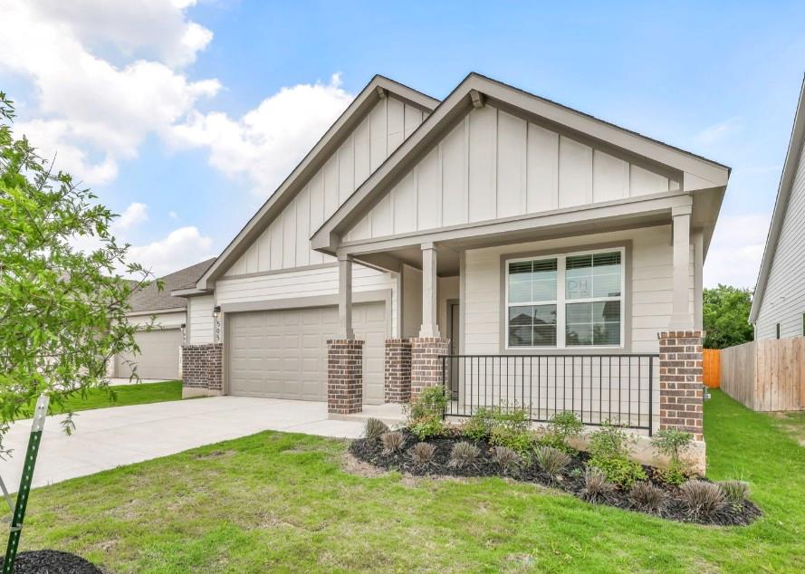 505 Brooks Ranch DR