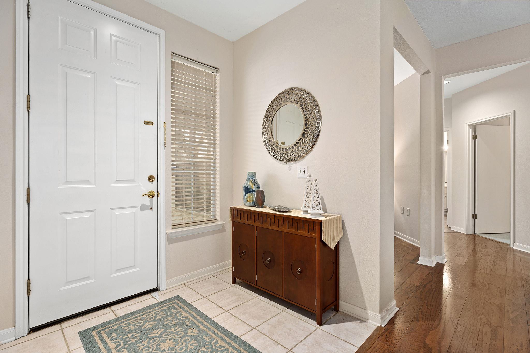 216 Whispering Wind DR