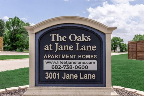 Photo of 3001 Jane LN #102, Haltom City, TX 76117 (MLS # 3816991)