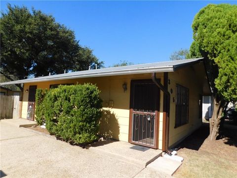 Photo of 305 Blackson Ave, Austin, TX 78752 (MLS # 9939903)