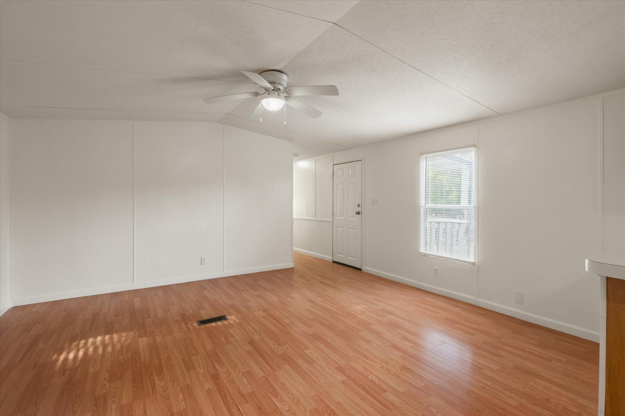 1611 San Gabriel Ranch RD