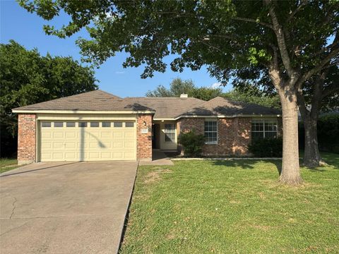 3006 Greenlawn ST Taylor TX 76574