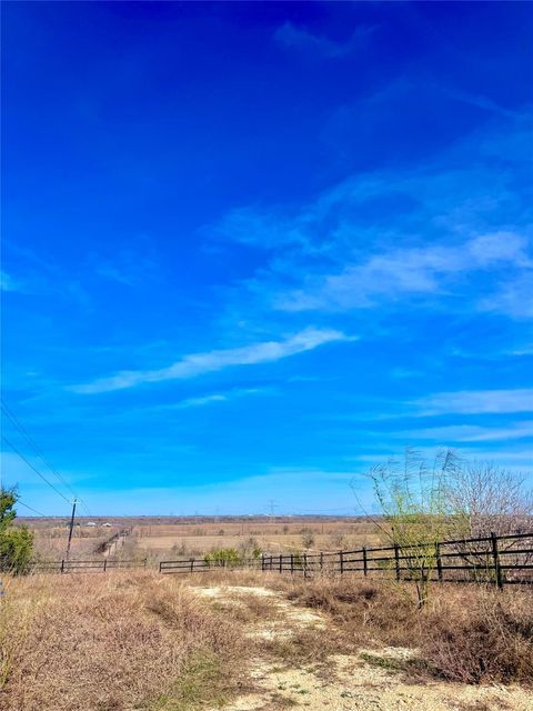 TBD Tract H Scull RD Martindale TX 78655