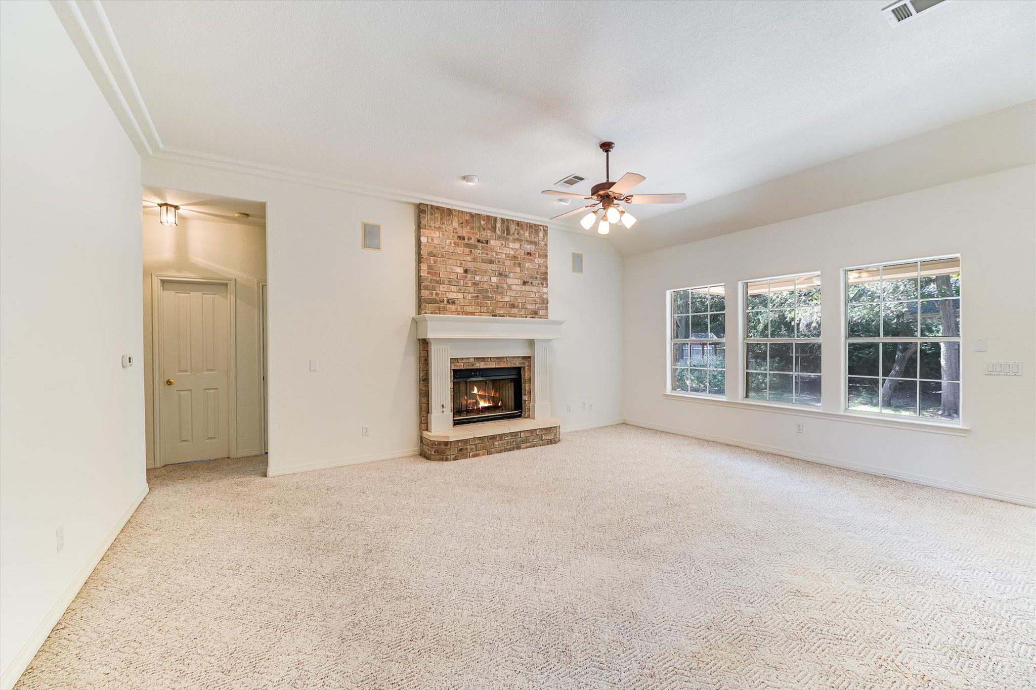 109 Stacey LN