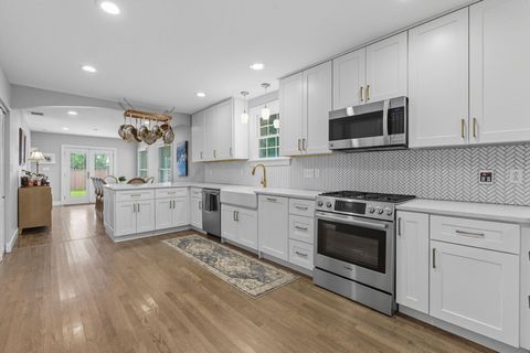 Tiny photo for 5400 Sunshine DR, Austin, TX 78756 (MLS # 1795653)