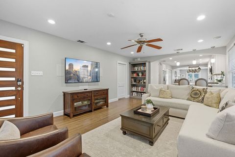 Tiny photo for 5400 Sunshine DR, Austin, TX 78756 (MLS # 1795653)