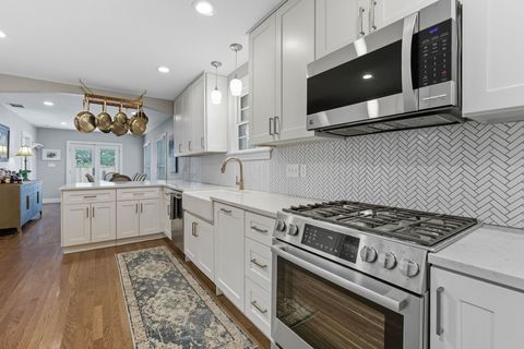 Tiny photo for 5400 Sunshine DR, Austin, TX 78756 (MLS # 1795653)