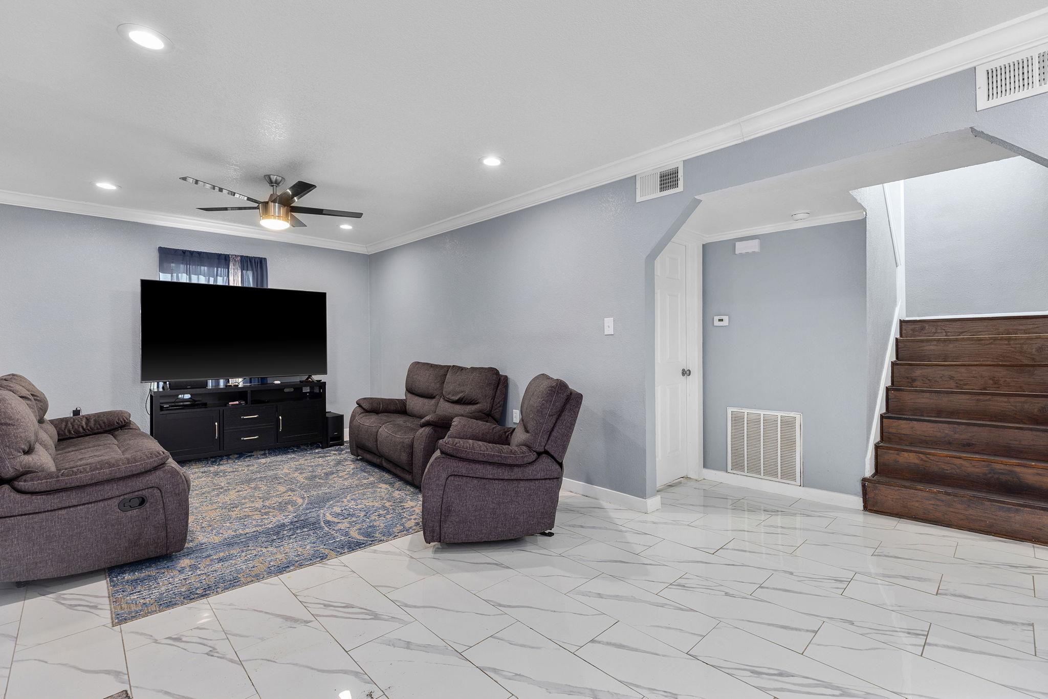1110 S 9th ST