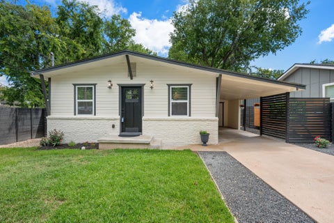 Photo of 4711 Bandera RD, Austin, TX 78721 (MLS # 9476494)