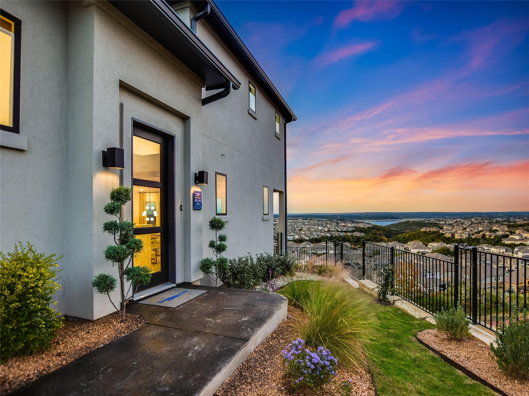 14 Maybury WAY