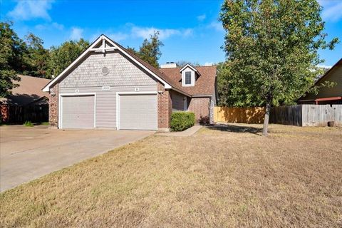 Photo of 13300 Cowdray PARK #B, Austin, TX 78729 (MLS # 5980232)