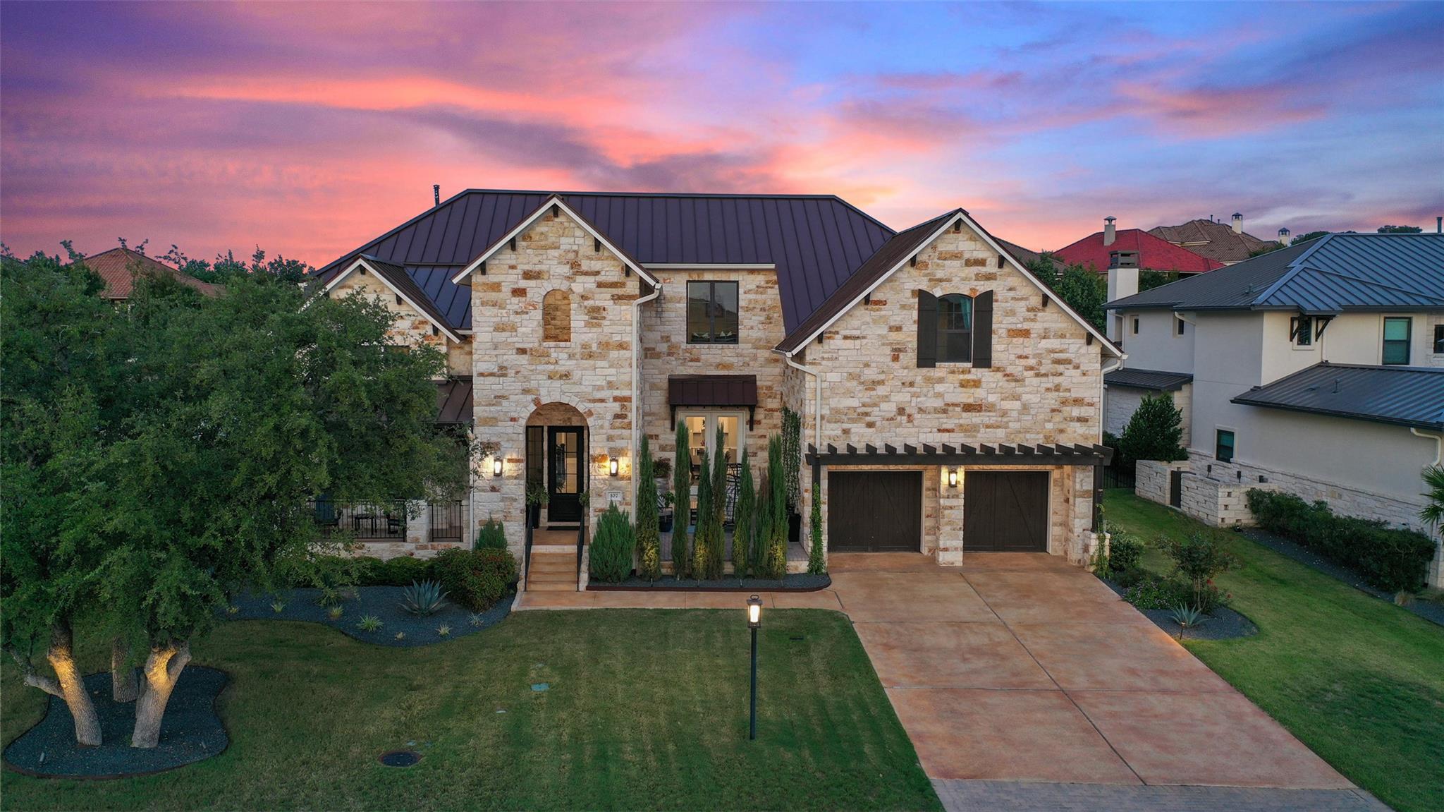 107 Bisset CT