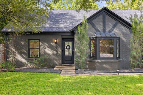Photo of 2307 Cheyenne CIR, Austin, TX 78745 (MLS # 1254939)