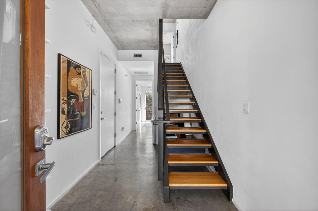 Photo of 2301 S 5th ST #25, Austin, TX 78704 (MLS # 2452090)