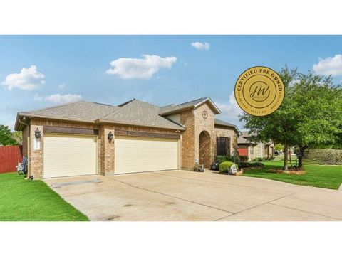 135 Clear Water PASS Bastrop TX 78602