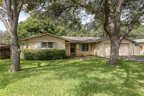 Photo of 5002 Buckskin PASS, Austin, TX 78745 (MLS # 8309767)