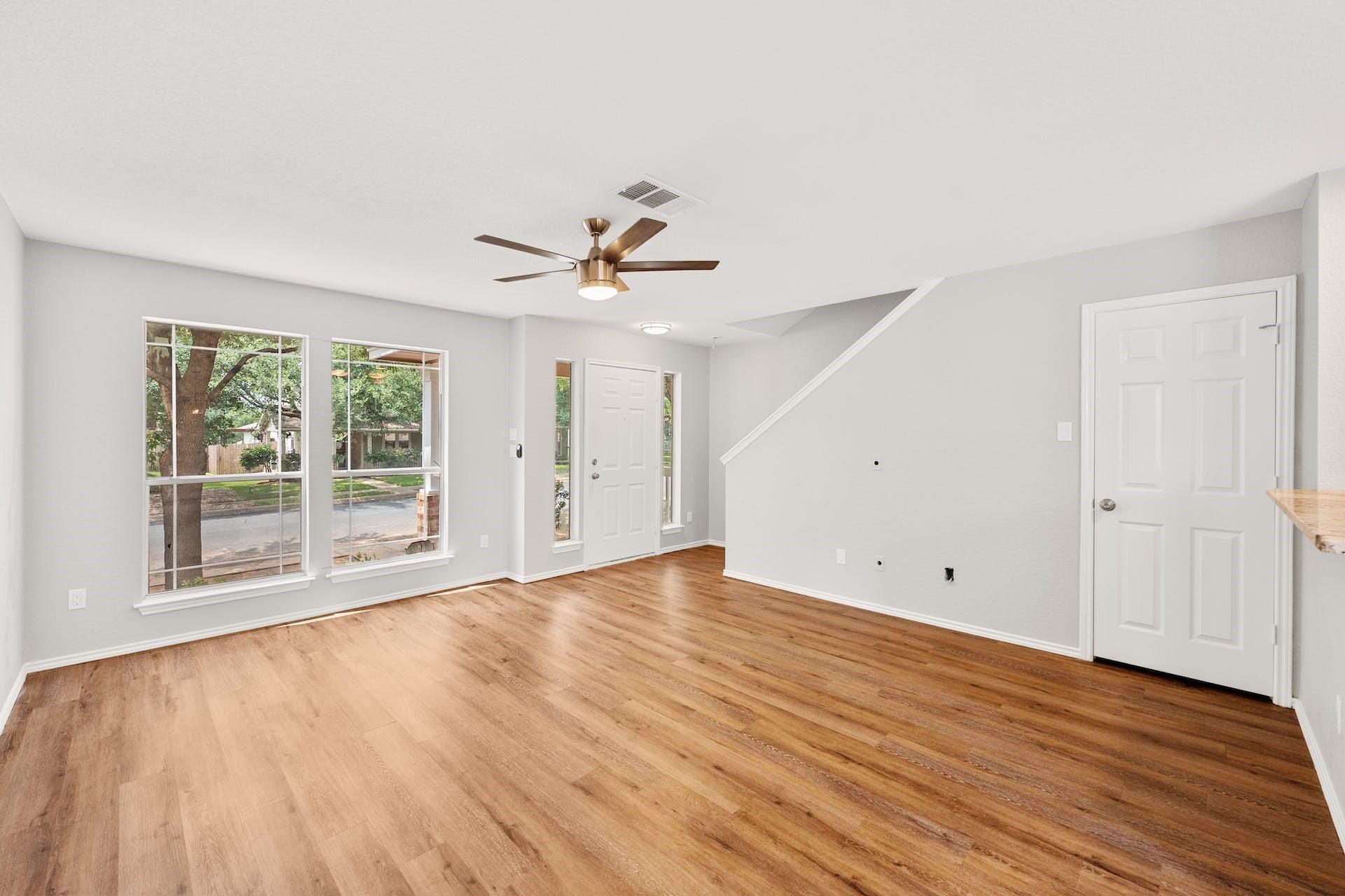 2304 Melissa Oaks LN