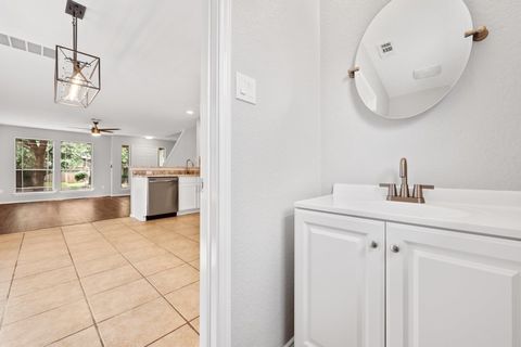 Tiny photo for 2304 Melissa Oaks LN, Austin, TX 78744 (MLS # 1409504)