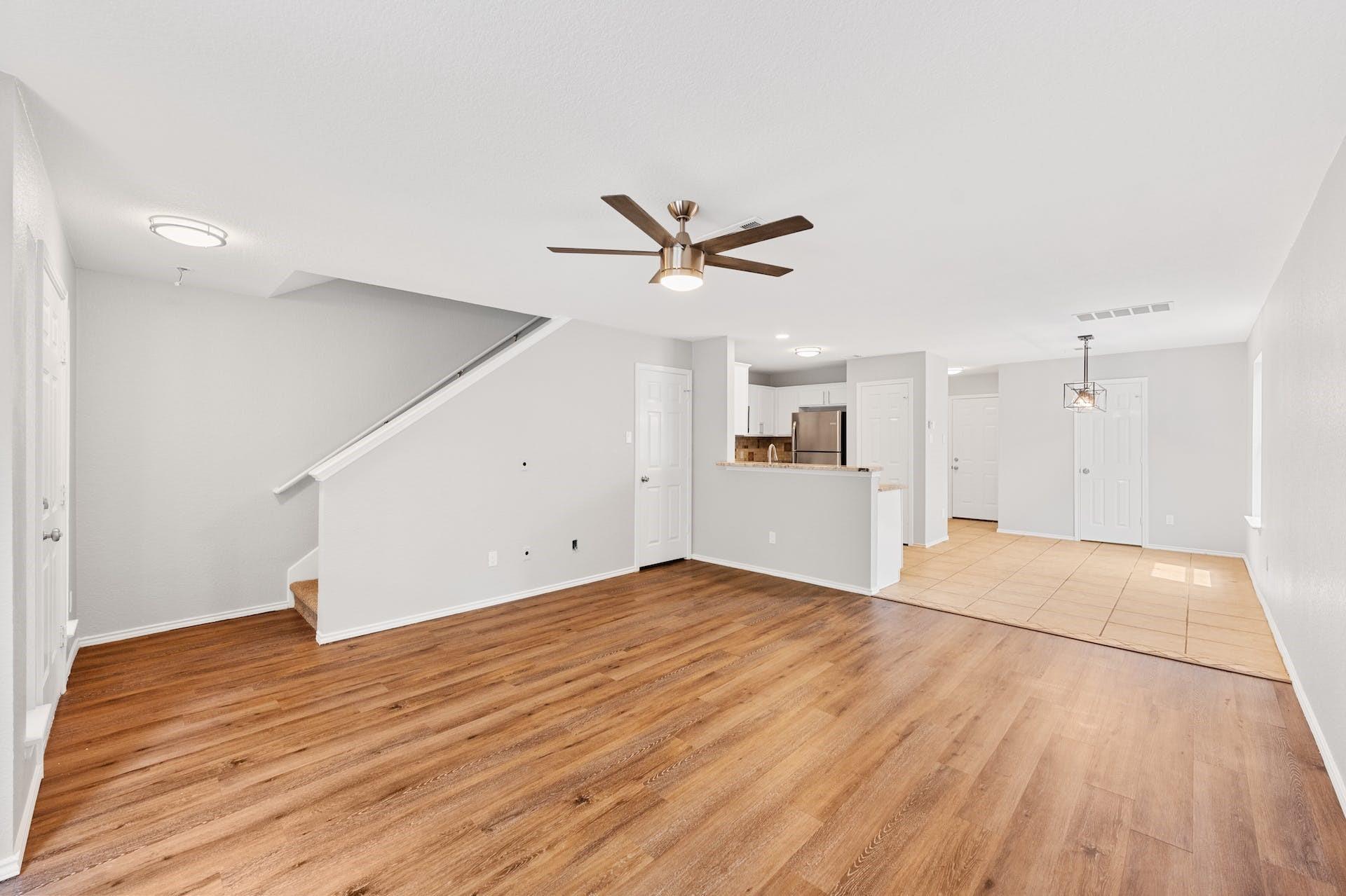 2304 Melissa Oaks LN