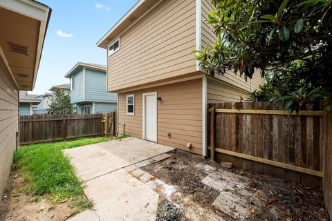 Tiny photo for 2304 Melissa Oaks LN, Austin, TX 78744 (MLS # 1409504)