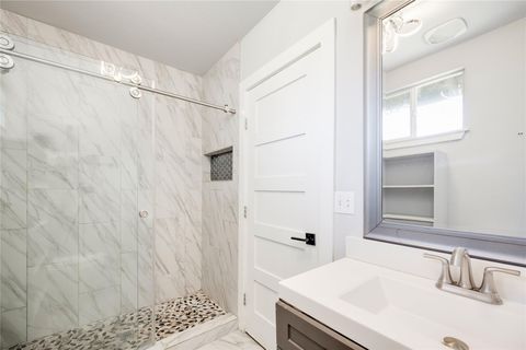 Tiny photo for 10805 Plains TRL, Austin, TX 78758 (MLS # 4242136)