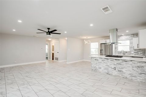 Tiny photo for 10805 Plains TRL, Austin, TX 78758 (MLS # 4242136)