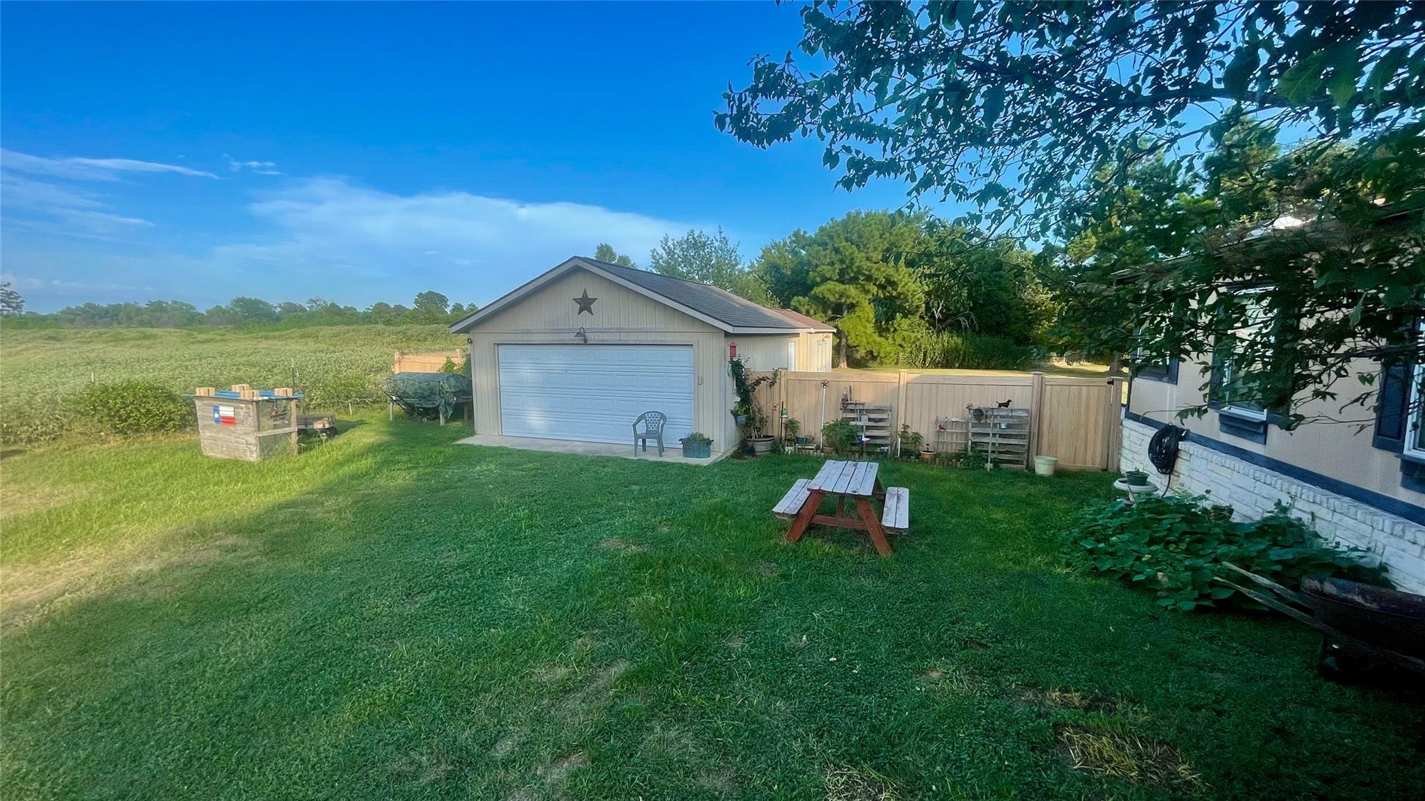 Bastrop, Texas 78602, United States, 4 Bedrooms Bedrooms, ,4 BathroomsBathrooms,Residential,Pending,48127