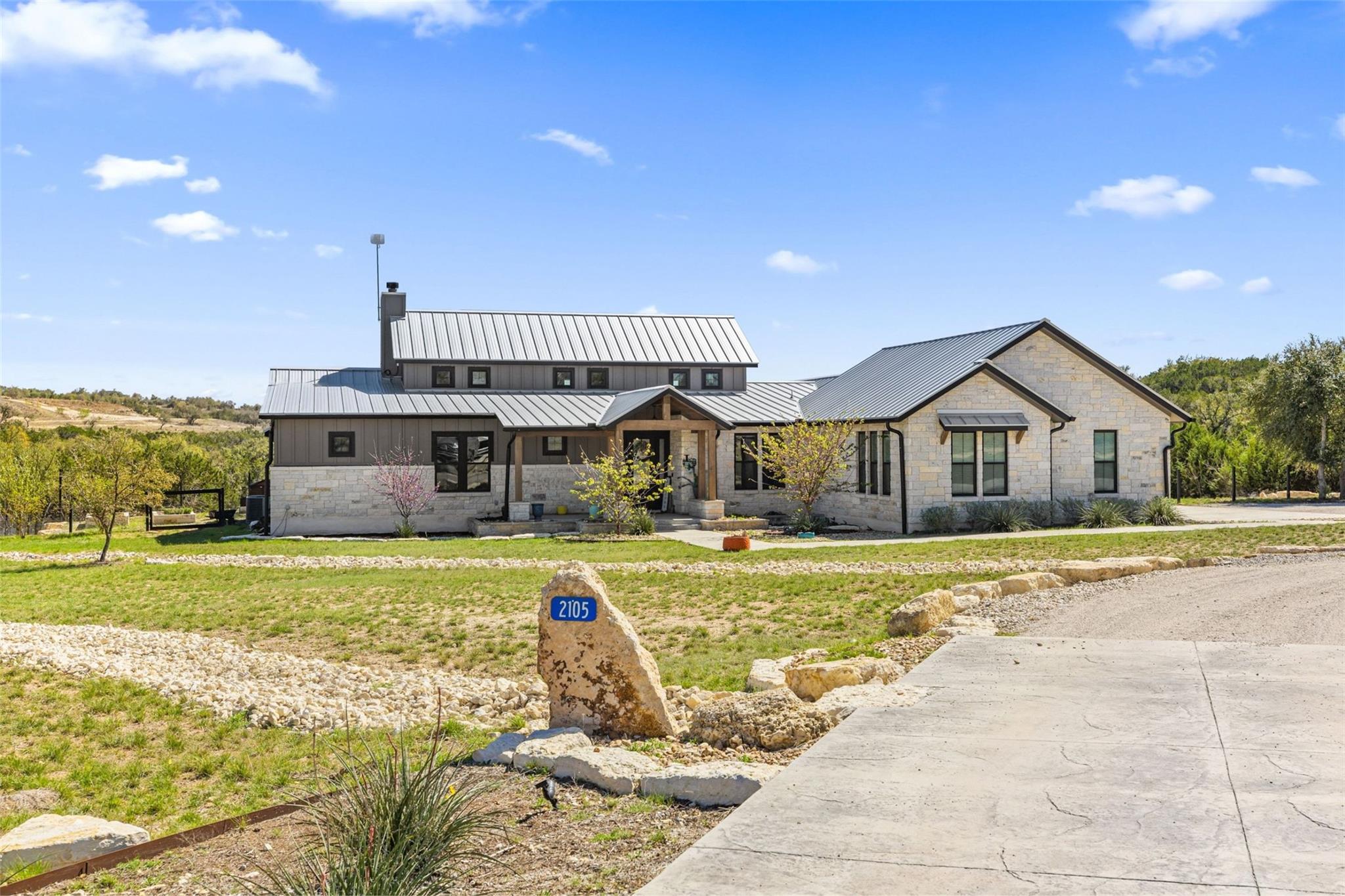 2105 Legacy Hills DR