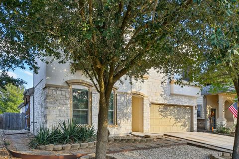 Photo of 634 Irvin DR, San Marcos, TX 78666 (MLS # 6400195)