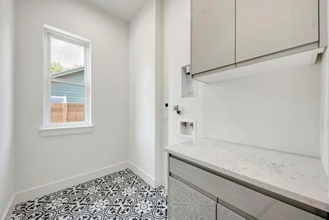 Tiny photo for 200 Tillery SQ #1, Austin, TX 78702 (MLS # 7007890)