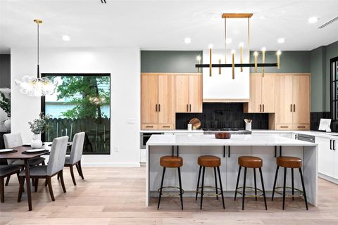 Tiny photo for 705 E 50th ST, Austin, TX 78751 (MLS # 9824128)