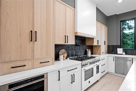 Tiny photo for 705 E 50th ST, Austin, TX 78751 (MLS # 9824128)