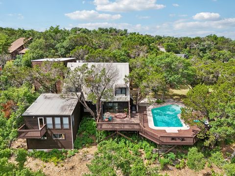 1002 Jousting PL Austin TX 78746