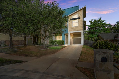 Photo of 6712 Blarwood DR, Austin, TX 78745 (MLS # 9245451)