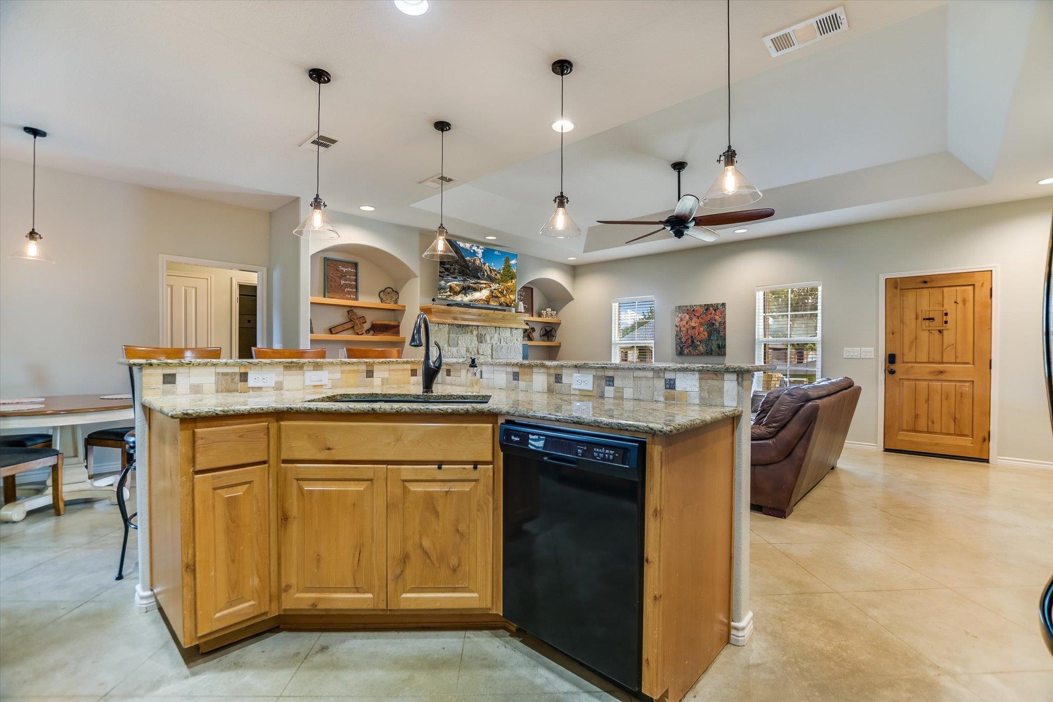 705 Woodland Park DR