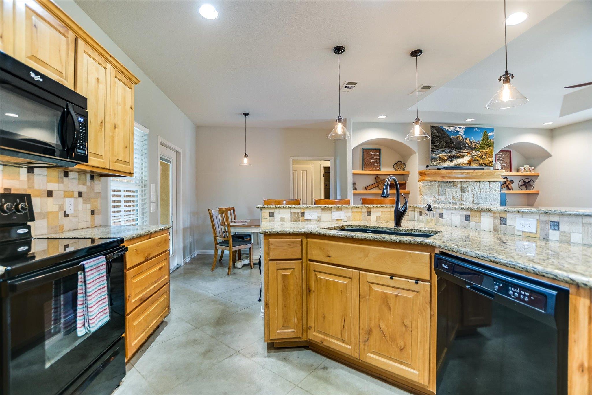 705 Woodland Park DR